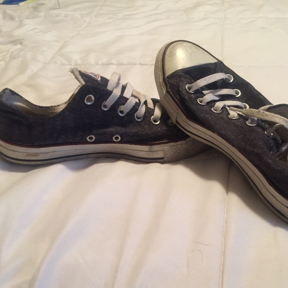 Converse men shoes size 7